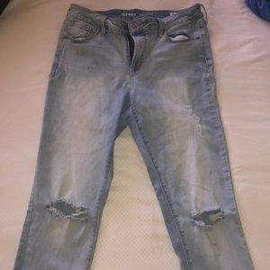 Light wash rockstar jeans mid rise